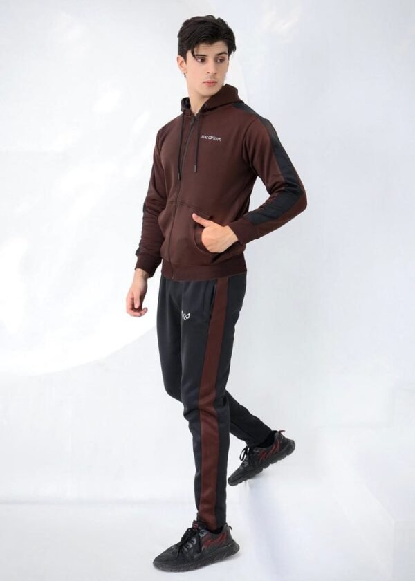Brown Bolt – Winter Tracksuit