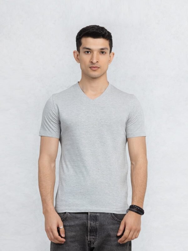 Regular Fit V-Neck Basic Tee – FMTBT23-017