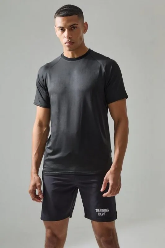 Man Active Lightweight Essentials Gym Raglan T-shirt